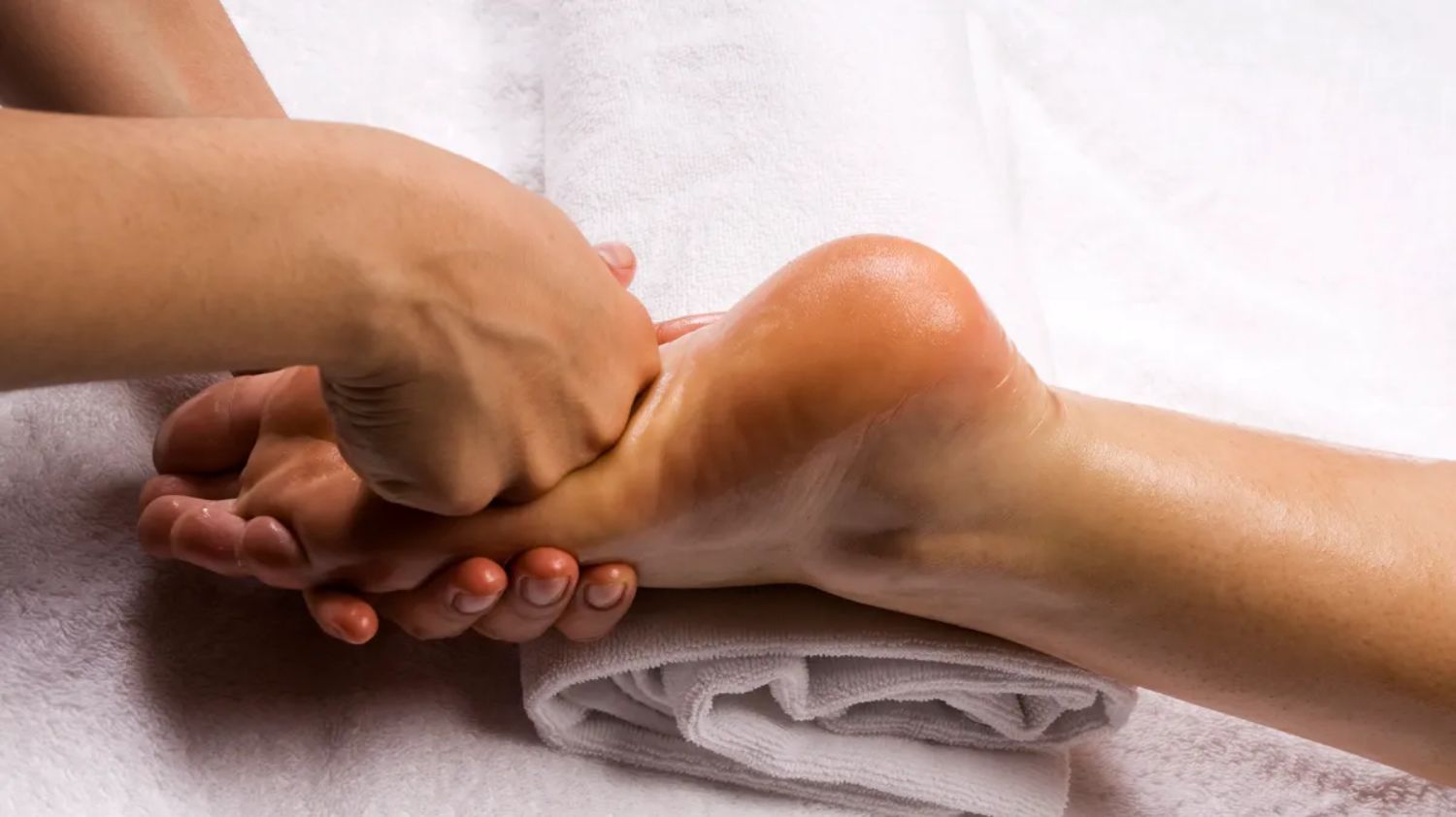 Heated Foot Spa or Foot Massager? Find the Perfect Fit for Seniors