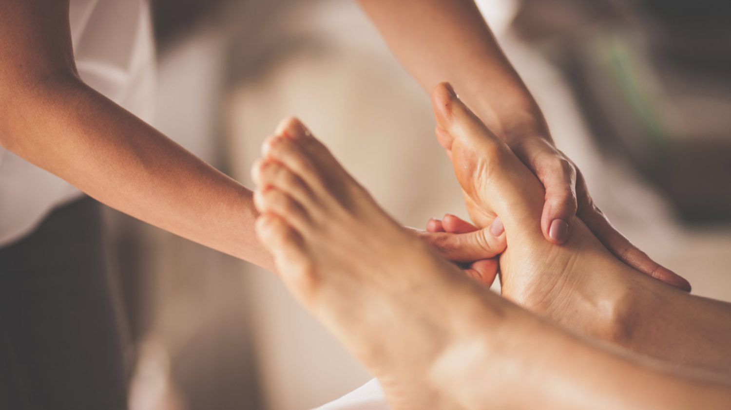 Are Foot Massagers Really Effective? A Scientific Analysis of Foot Massage Benefits and Buying Guide